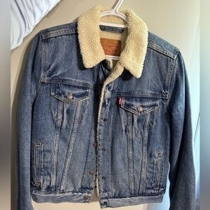 Levi’s Sherpa Jacket - smalls